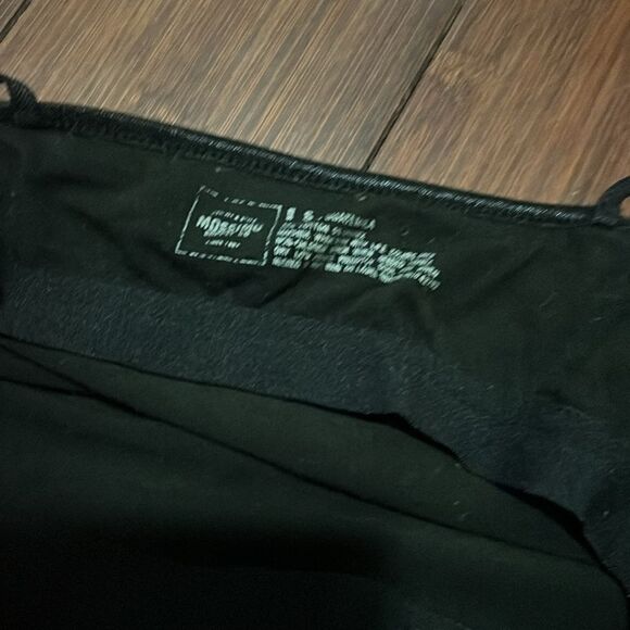 Black Spaghetti Strap Tank - Built in Bra - Size Small Adjustable Straps - Picture 4 of 4